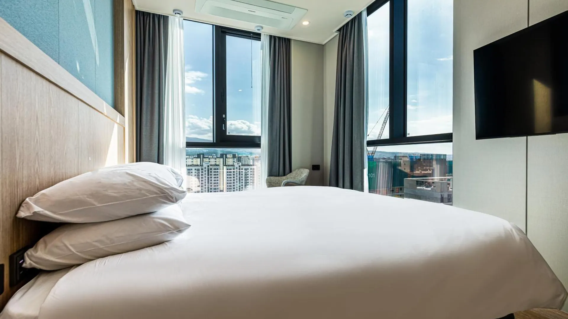 Jeju Bolton Hotel 4*,